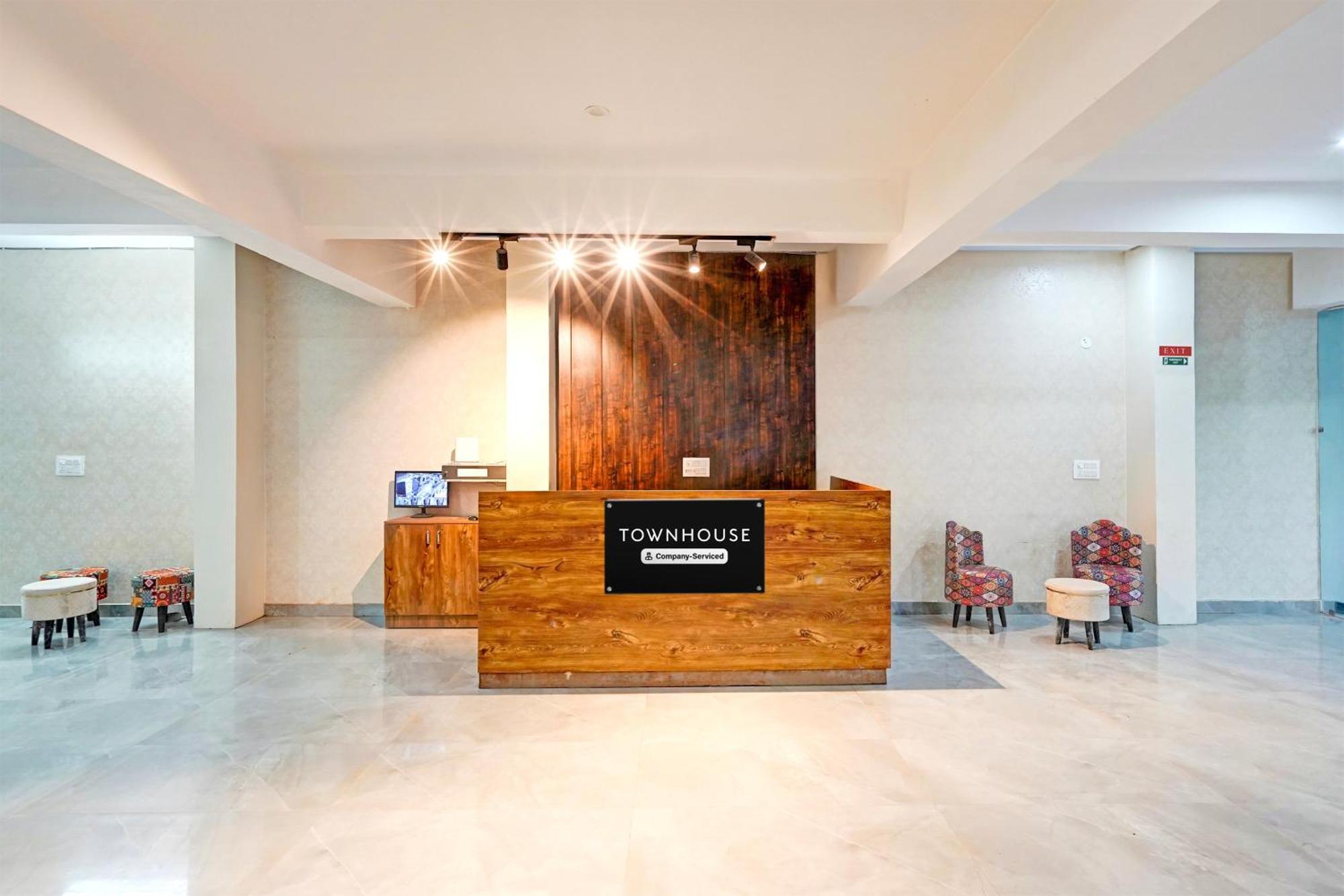 Hotel Super Townhouse Sector 86 Near Sector 83 Metro Station Noida Exteriér fotografie