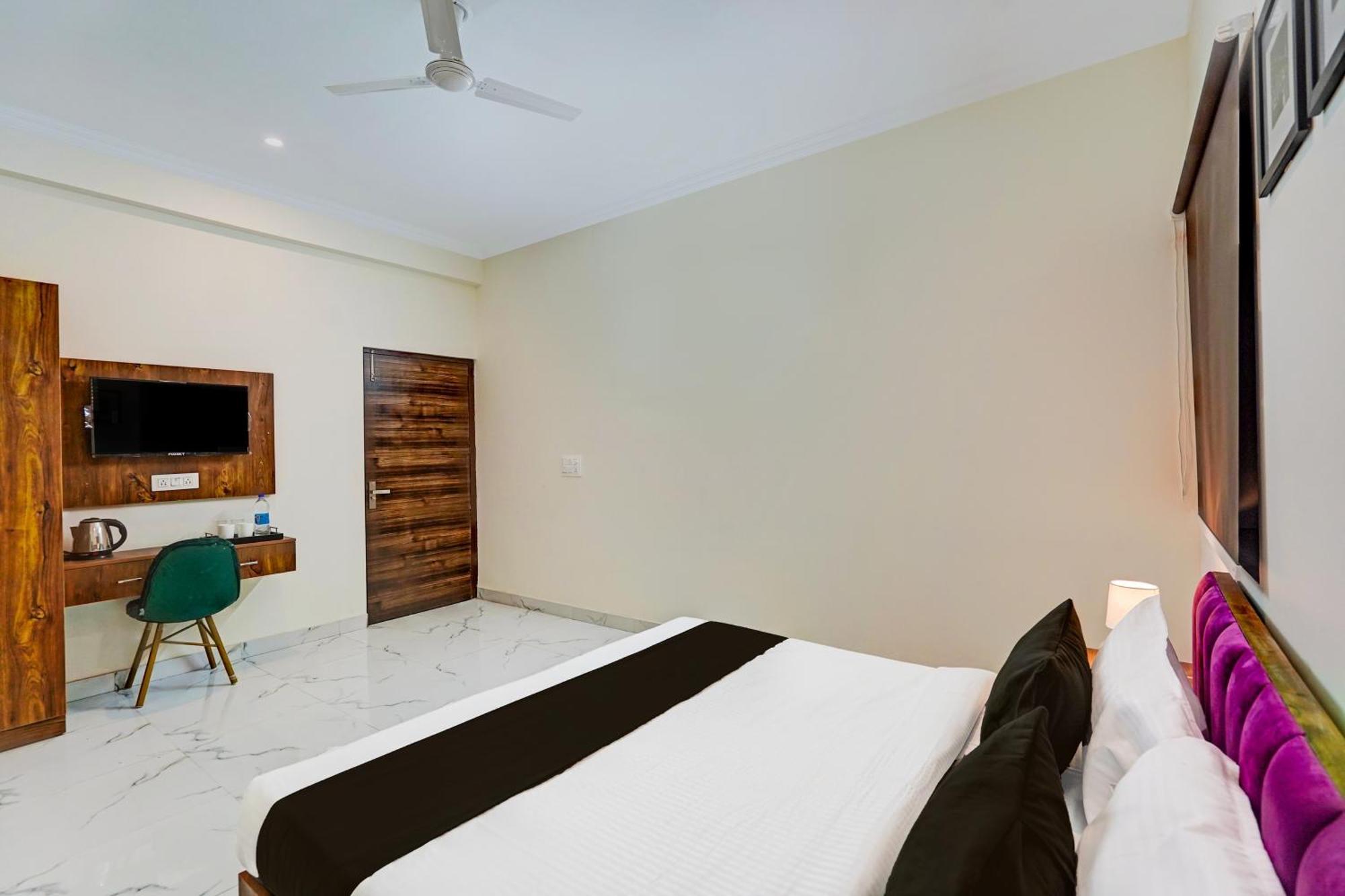 Hotel Super Townhouse Sector 86 Near Sector 83 Metro Station Noida Exteriér fotografie