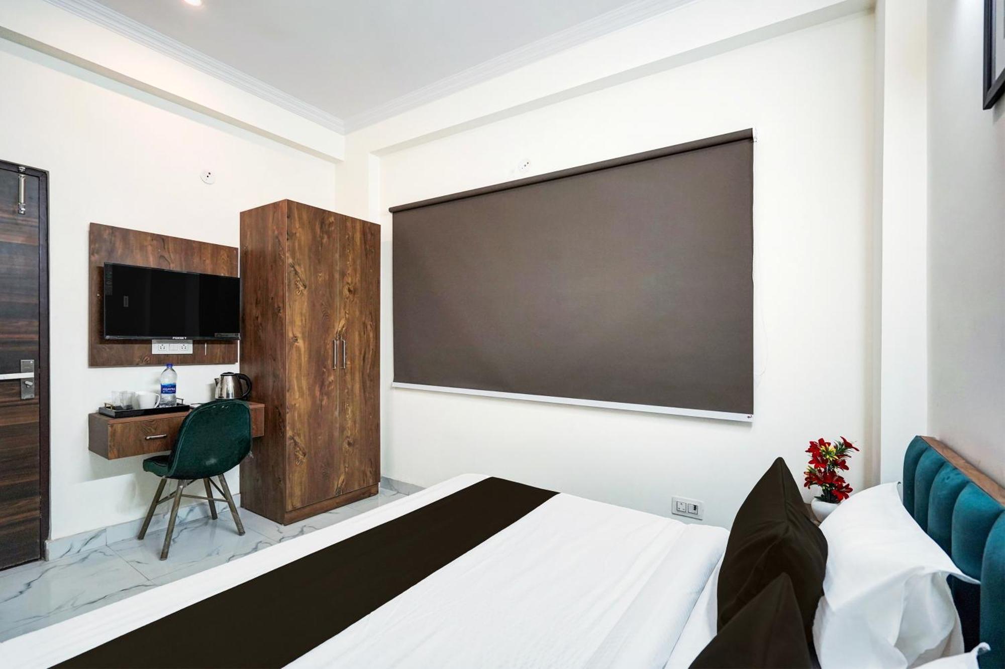Hotel Super Townhouse Sector 86 Near Sector 83 Metro Station Noida Exteriér fotografie